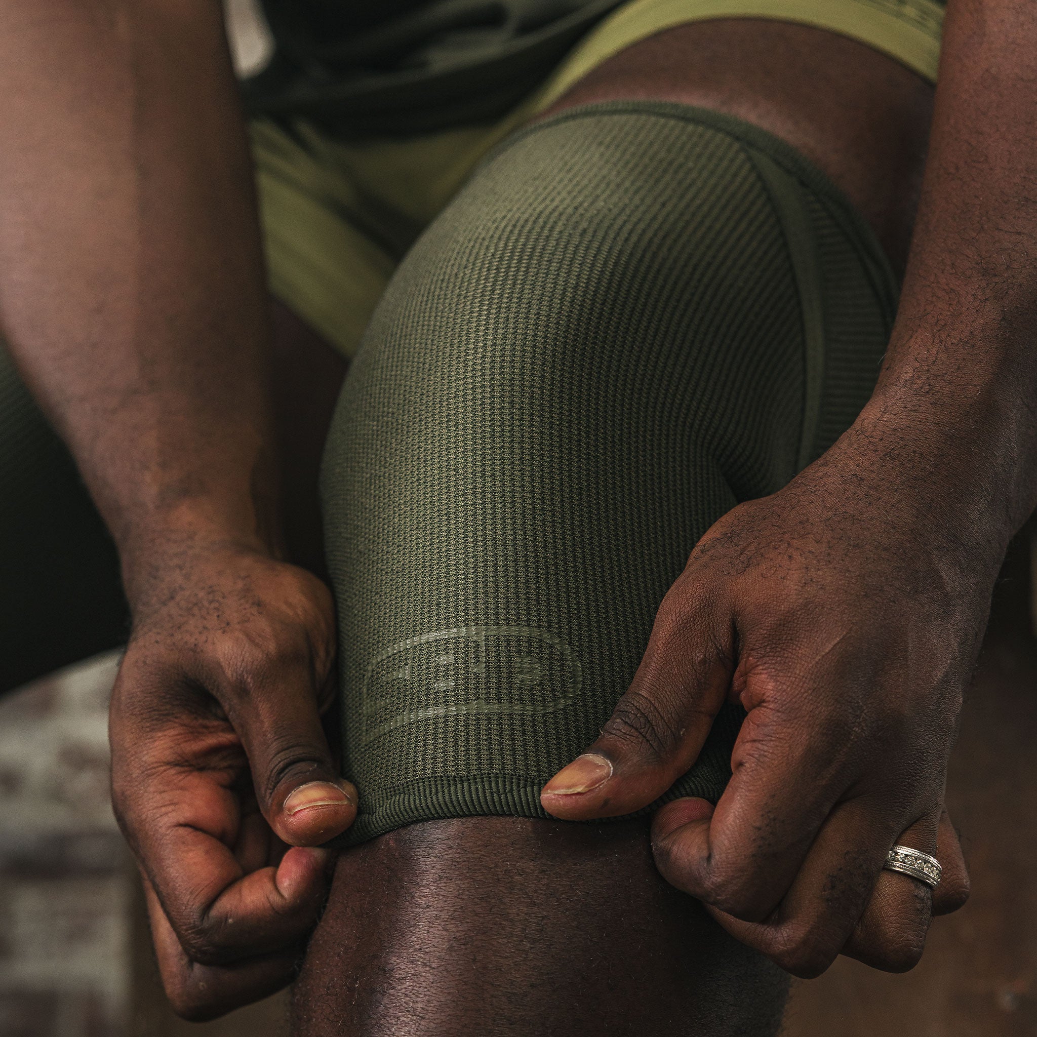 SBD Powerlifting Kniestulpen (RESOLVE)